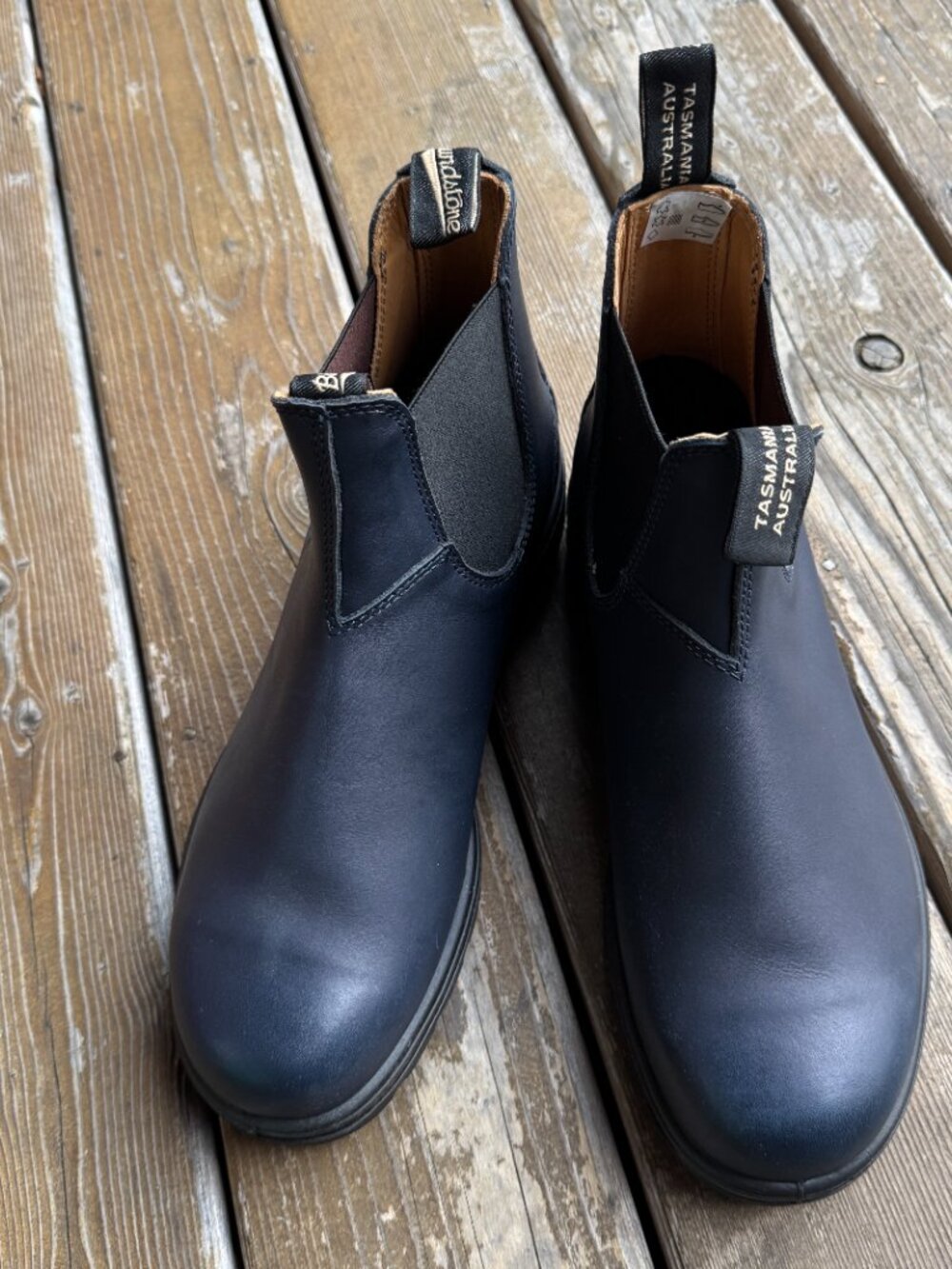 NWOT Blundstone Navy Blue Leather Chelsea Boots in Women's 11/Men's 9.5 - Picture 7 of 12